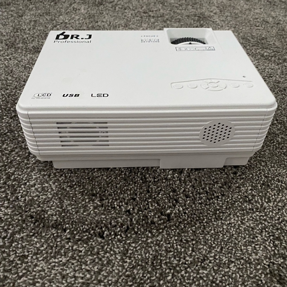 Projector - Picture 5 of 6